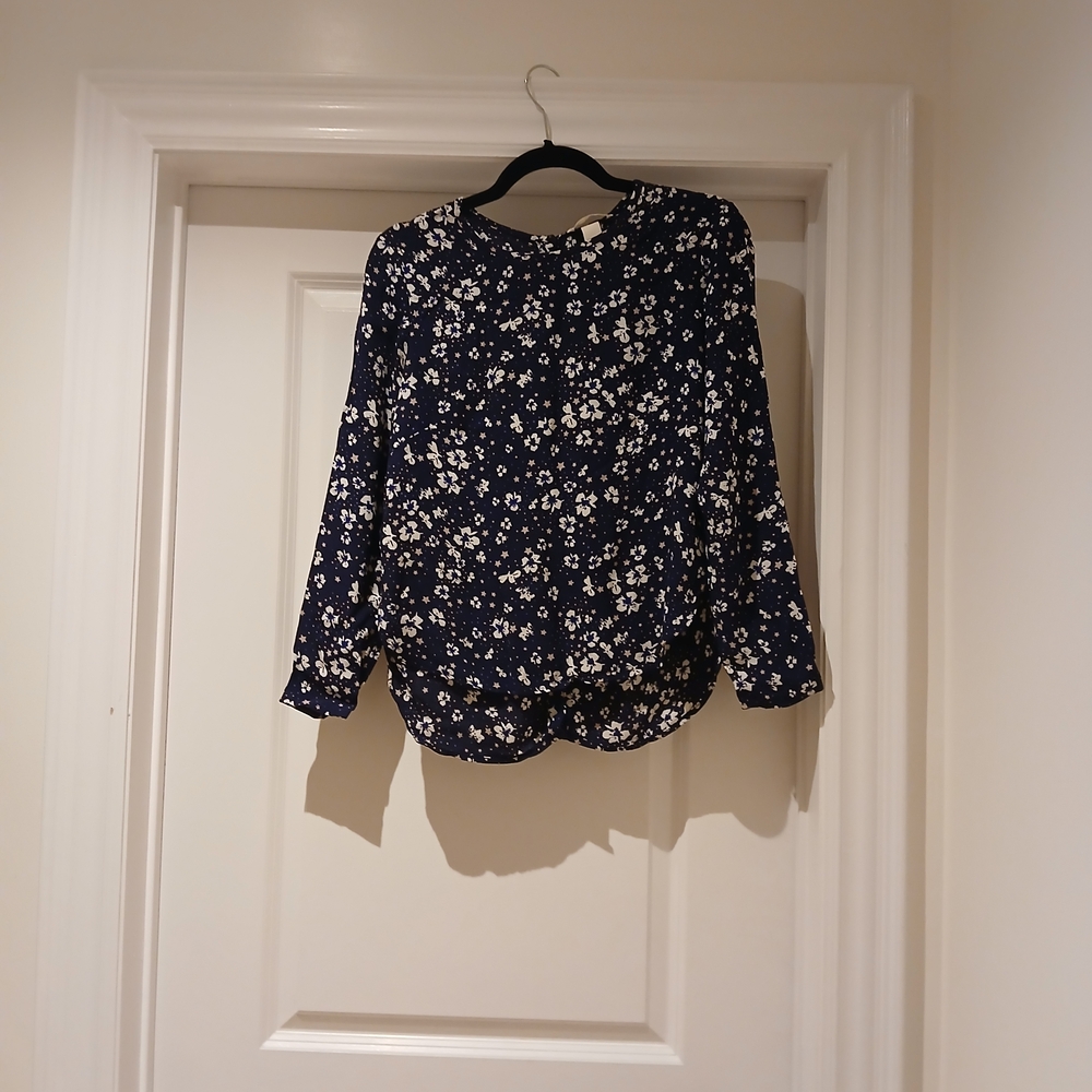 H&M Dark Blue and White Floral Top